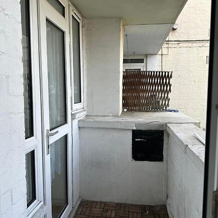 Spacious 2 Bed Flat 巴尔金 外观 照片